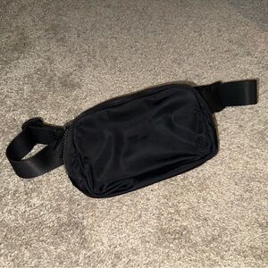 Lululemon belt bag